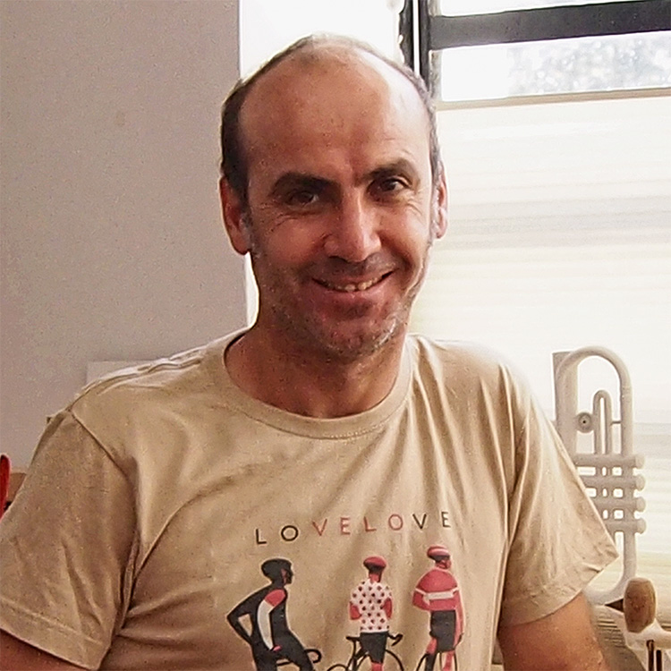 7-isidro-ferrer-foto-perfil